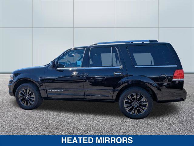Used 2017 Lincoln Navigator Reserve RWD image 2