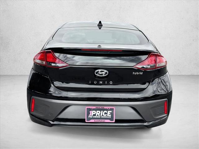 Used 2022 Hyundai Ioniq SE image 6