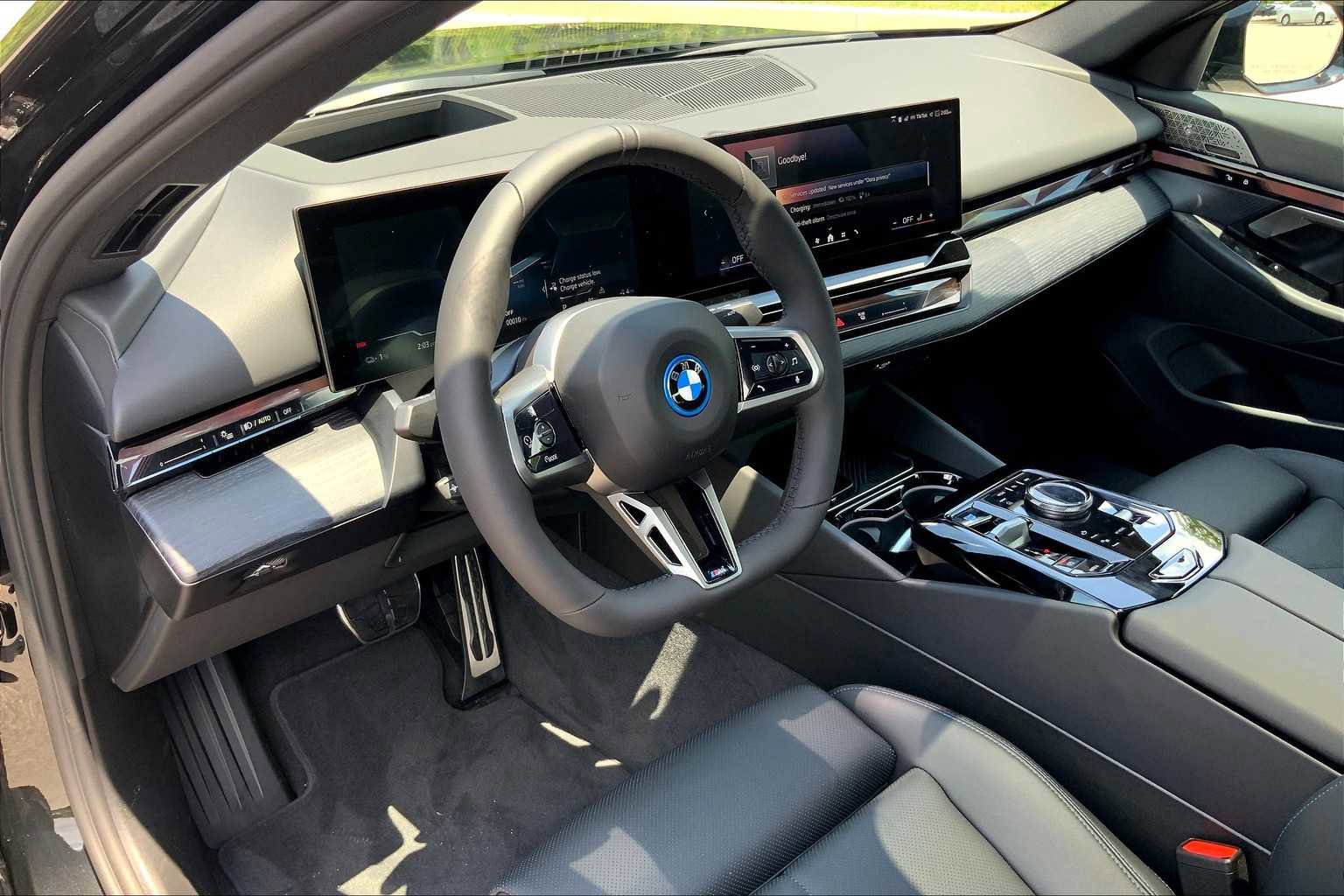 New 2026 BMW i5 eDrive40 w/ M Sport Package image 9