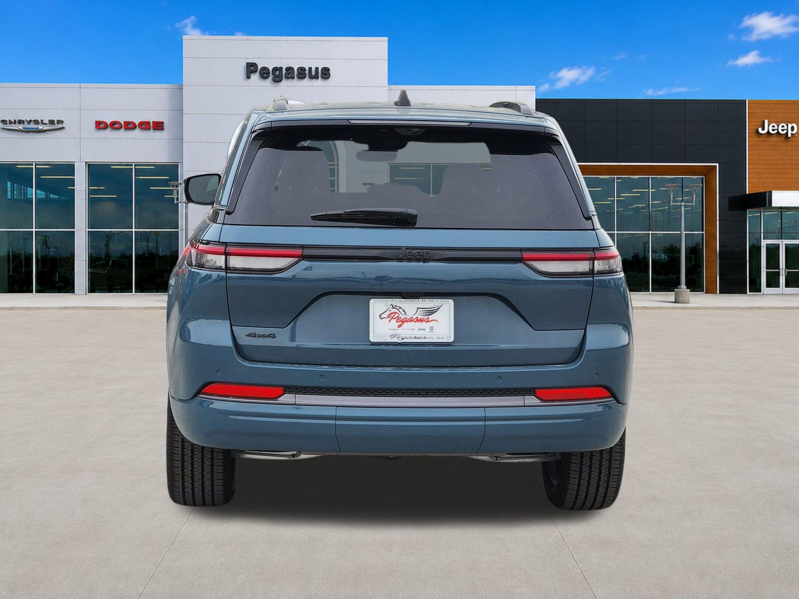 New 2026 Jeep Grand Cherokee Limited AWD/4WD image 8