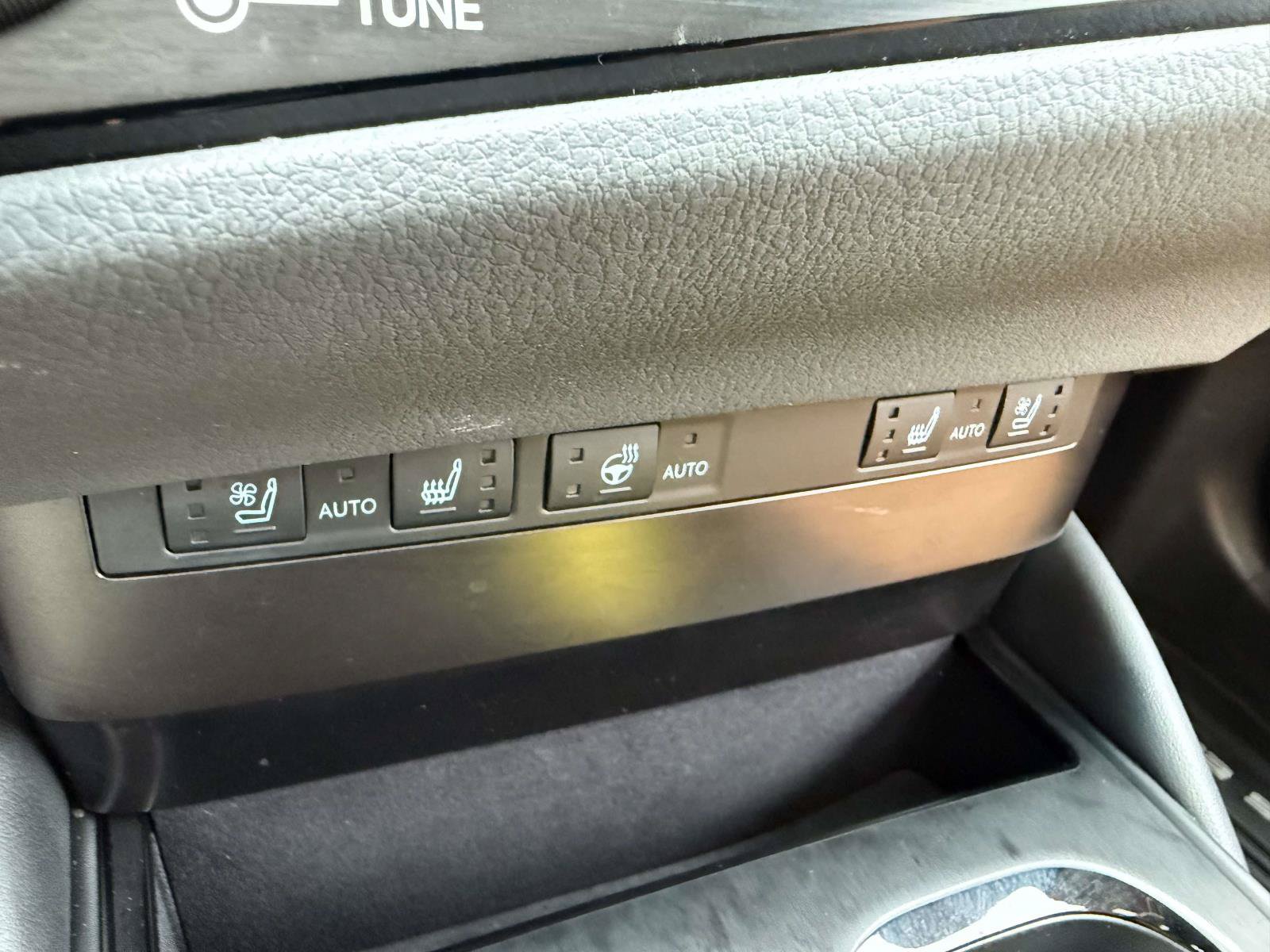 Used 2025 Lexus ES 350 w/ Premium Package FWD image 25