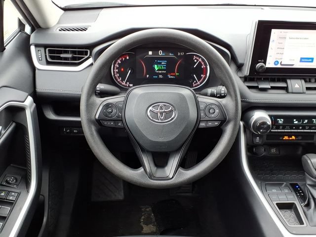 Used 2025 Toyota RAV4 XLE FWD image 13