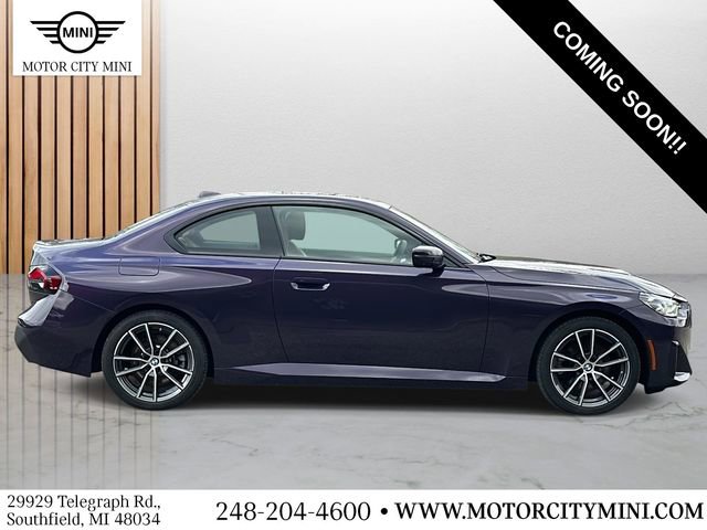 Used 2025 BMW 230i xDrive Coupe image 2