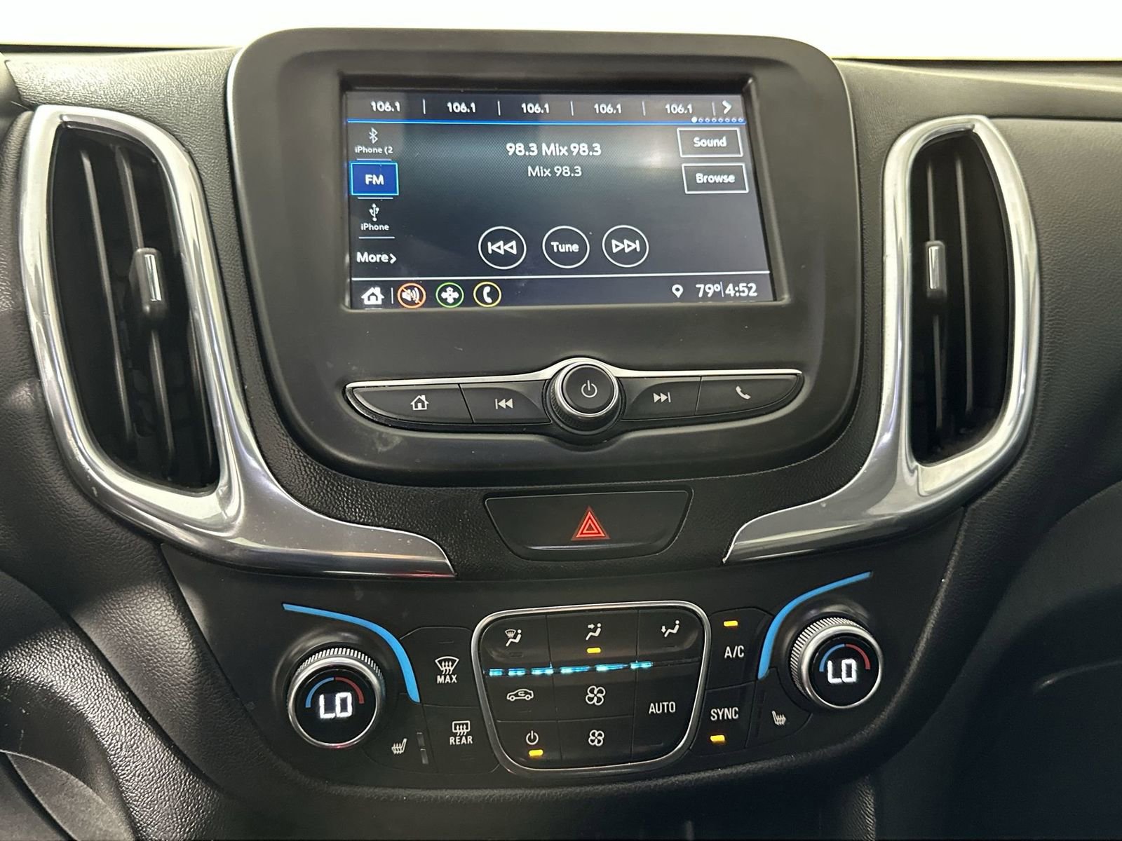 Used 2019 Chevrolet Equinox LT FWD image 21
