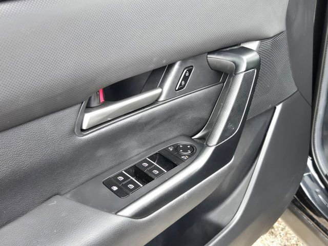 Used 2025 MAZDA CX-50 AWD 2.5 S w/ Premium Package image 13