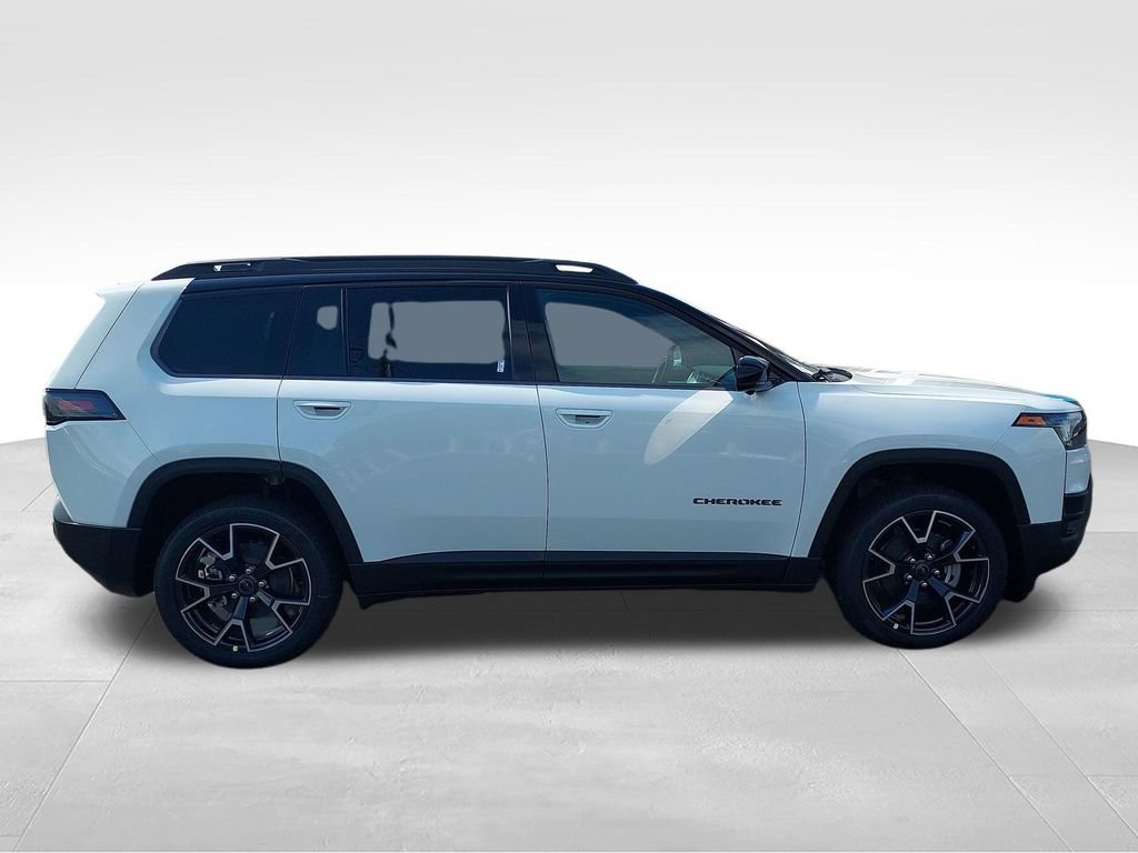 New 2026 Jeep Cherokee Overland w/ Trailer Tow Group AWD/4WD image 6