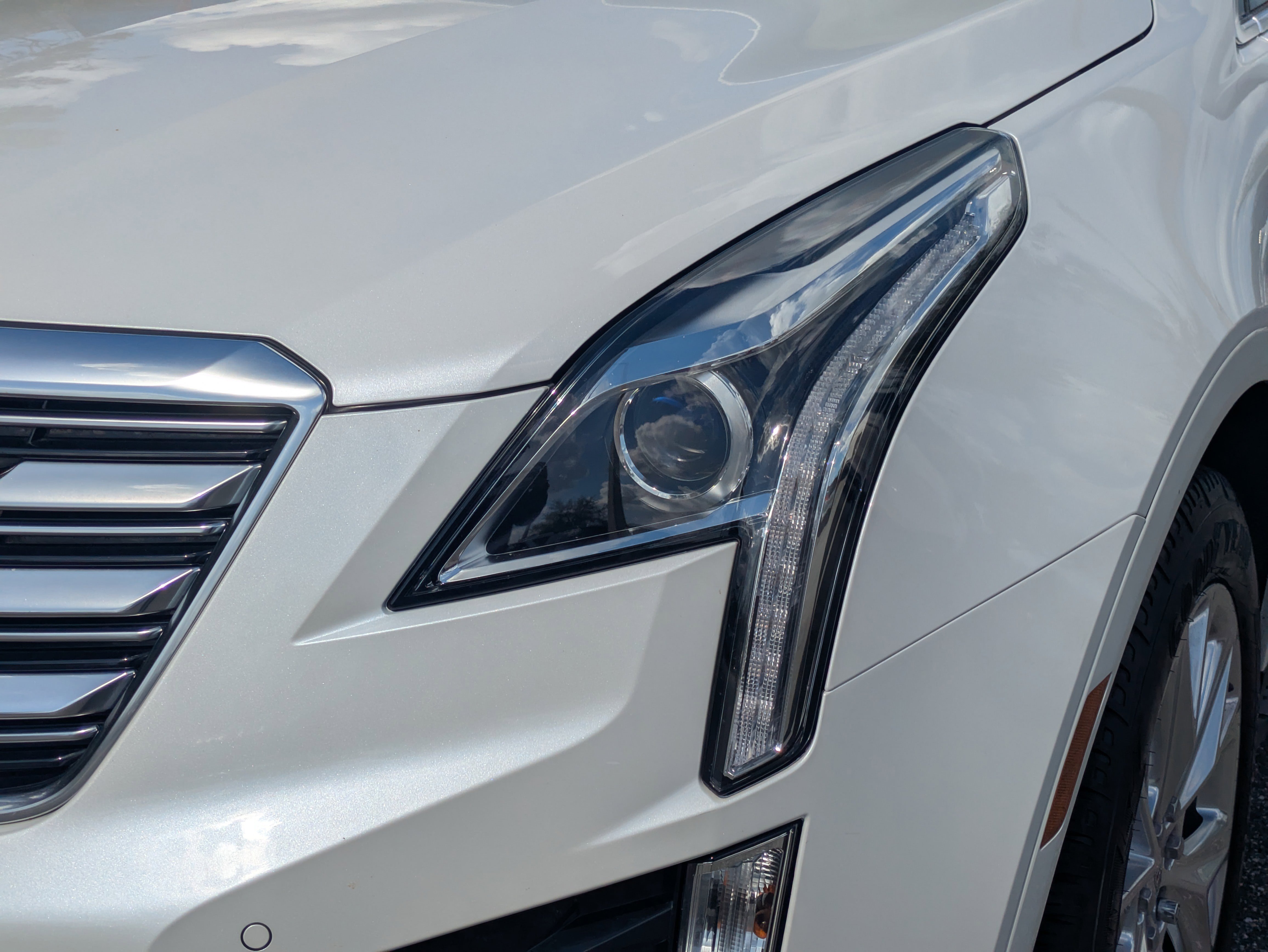 Used 2017 Cadillac XT5 Luxury w/ Driver Awareness Package image 70