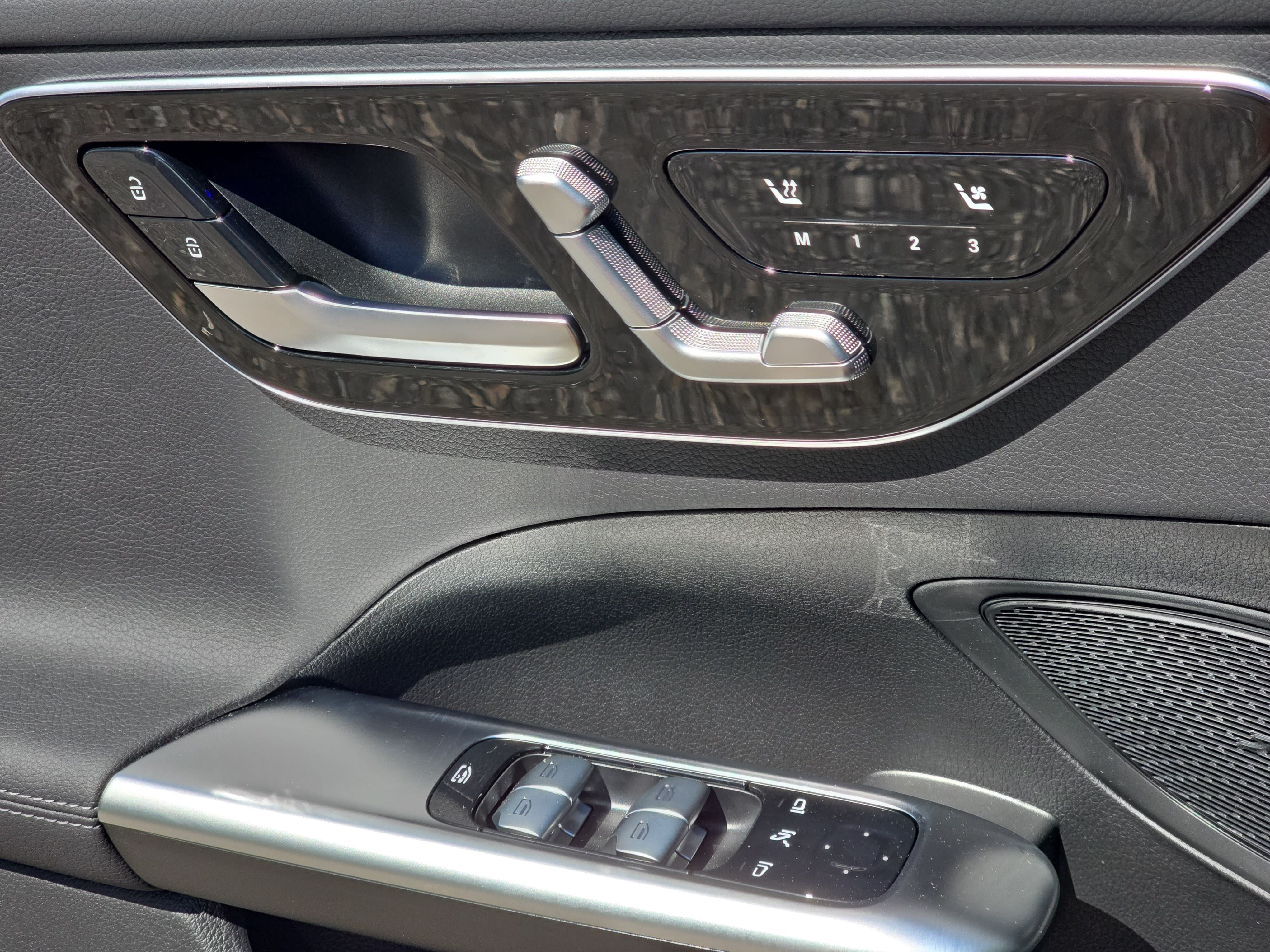 New 2026 Mercedes-Benz C 300 4MATIC Sedan image 28