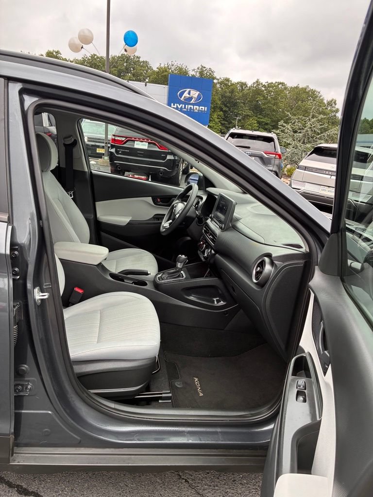 Used 2022 Hyundai Kona SEL w/ Cargo Package AWD/4WD image 19