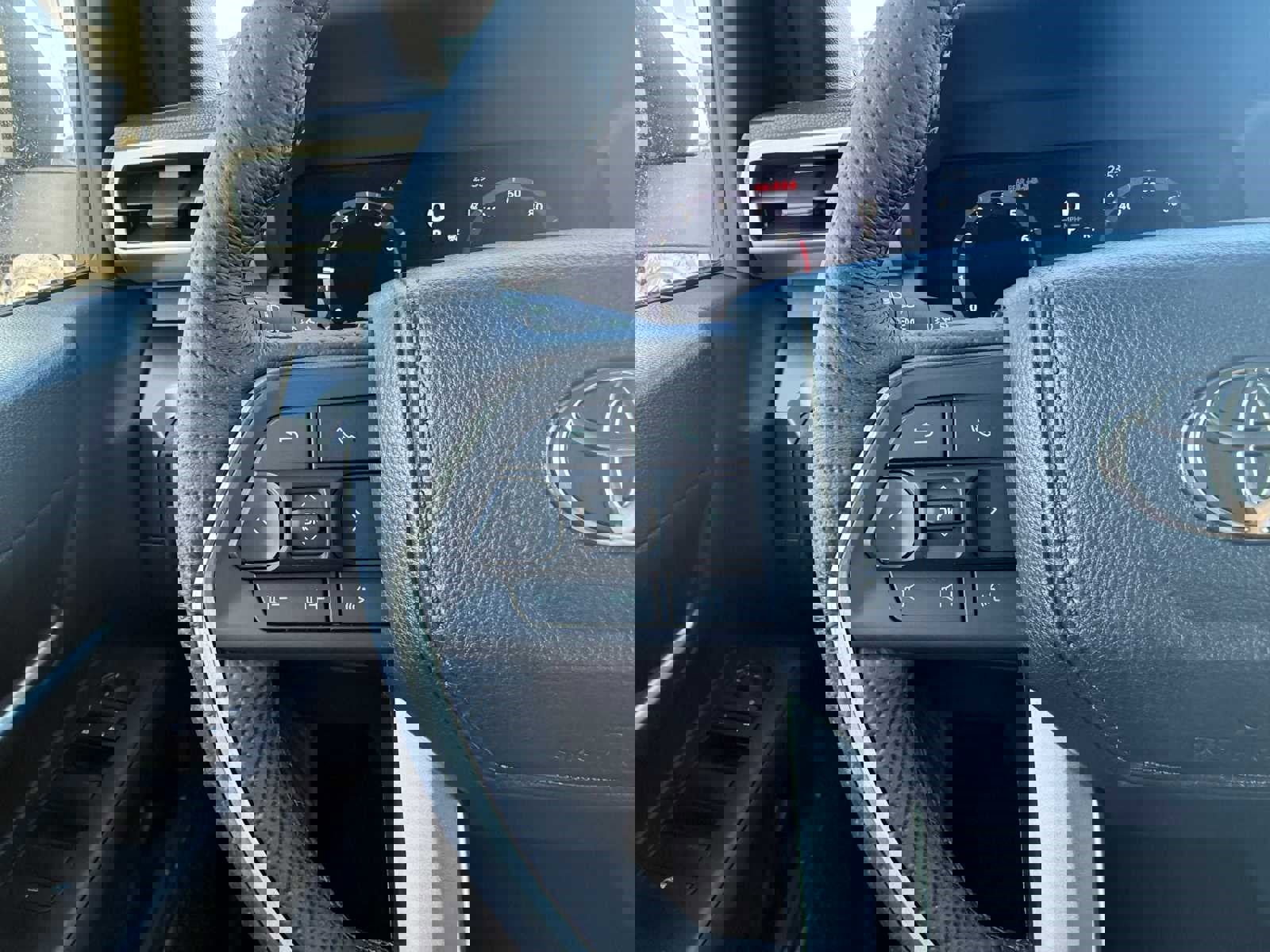 New 2025 Toyota Tacoma TRD Off-Road image 11