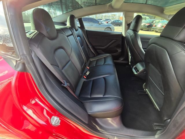 Used 2018 Tesla Model 3 image 14