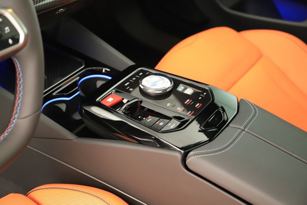 Used 2026 BMW M5 Touring AWD/4WD image 17