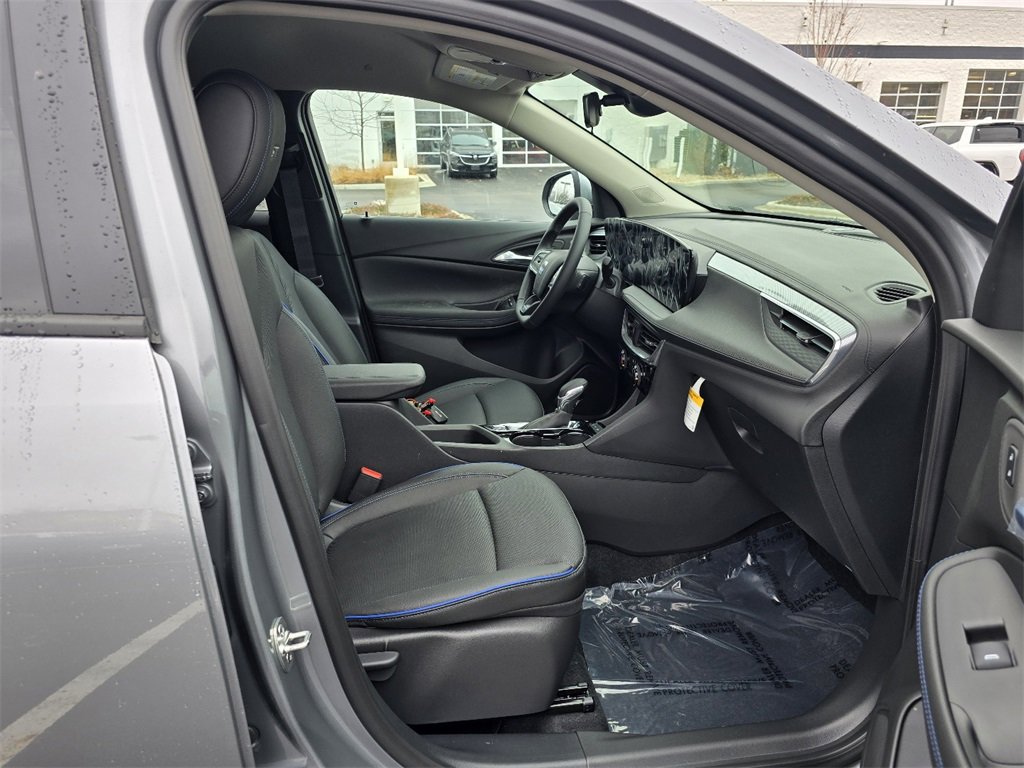 New 2026 Buick Encore GX Sport Touring image 31