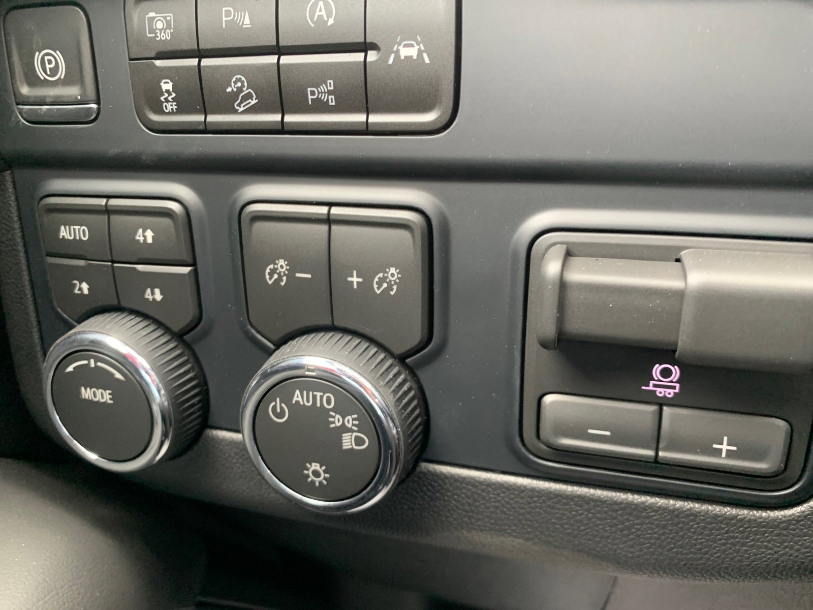 New 2026 Chevrolet Tahoe LS w/ LPO, Dark Essentials Package image 18