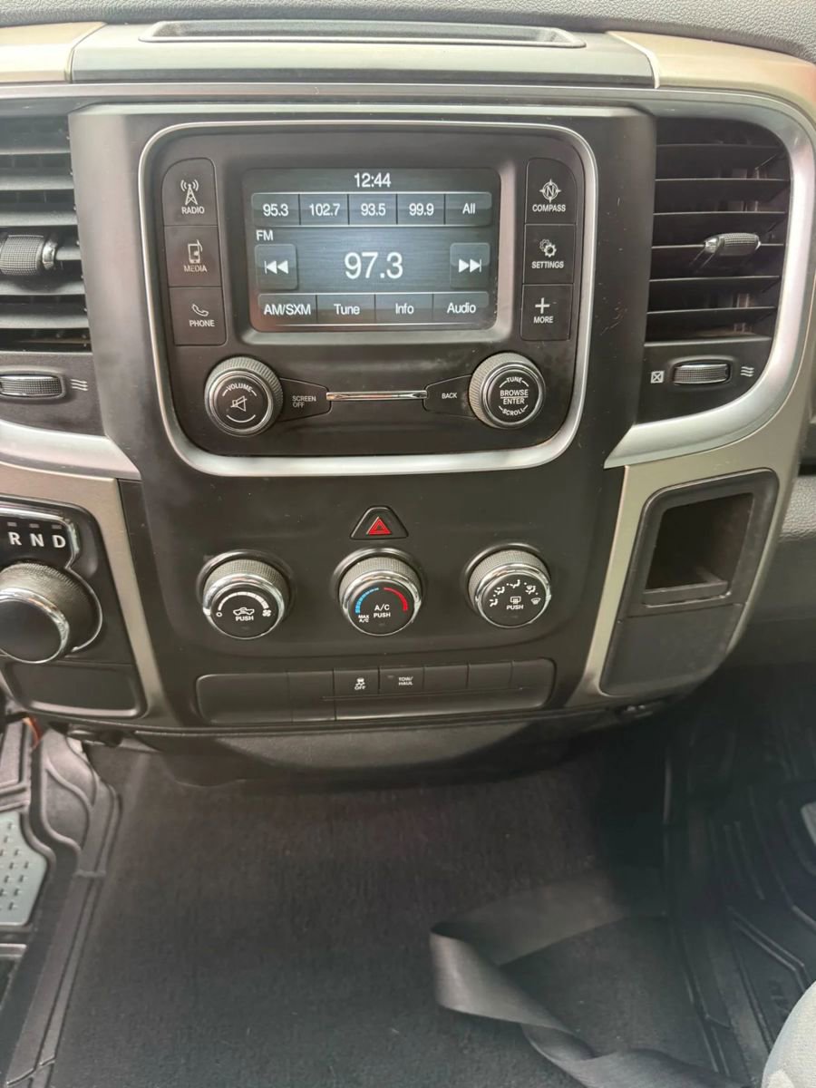 Used 2014 RAM 1500 Classic SLT image 10