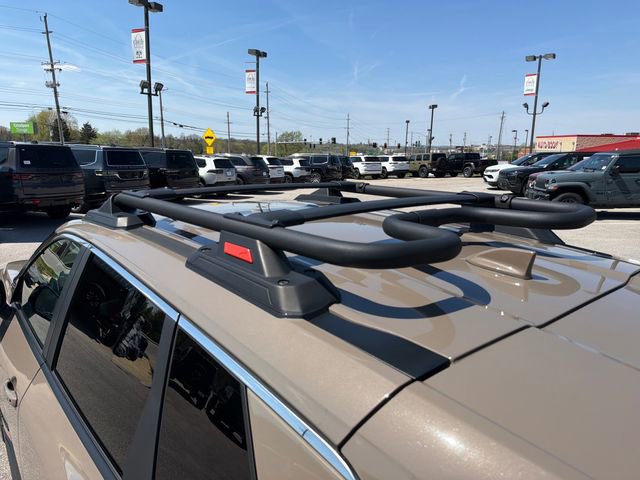 Used 2025 Nissan Rogue SV image 19