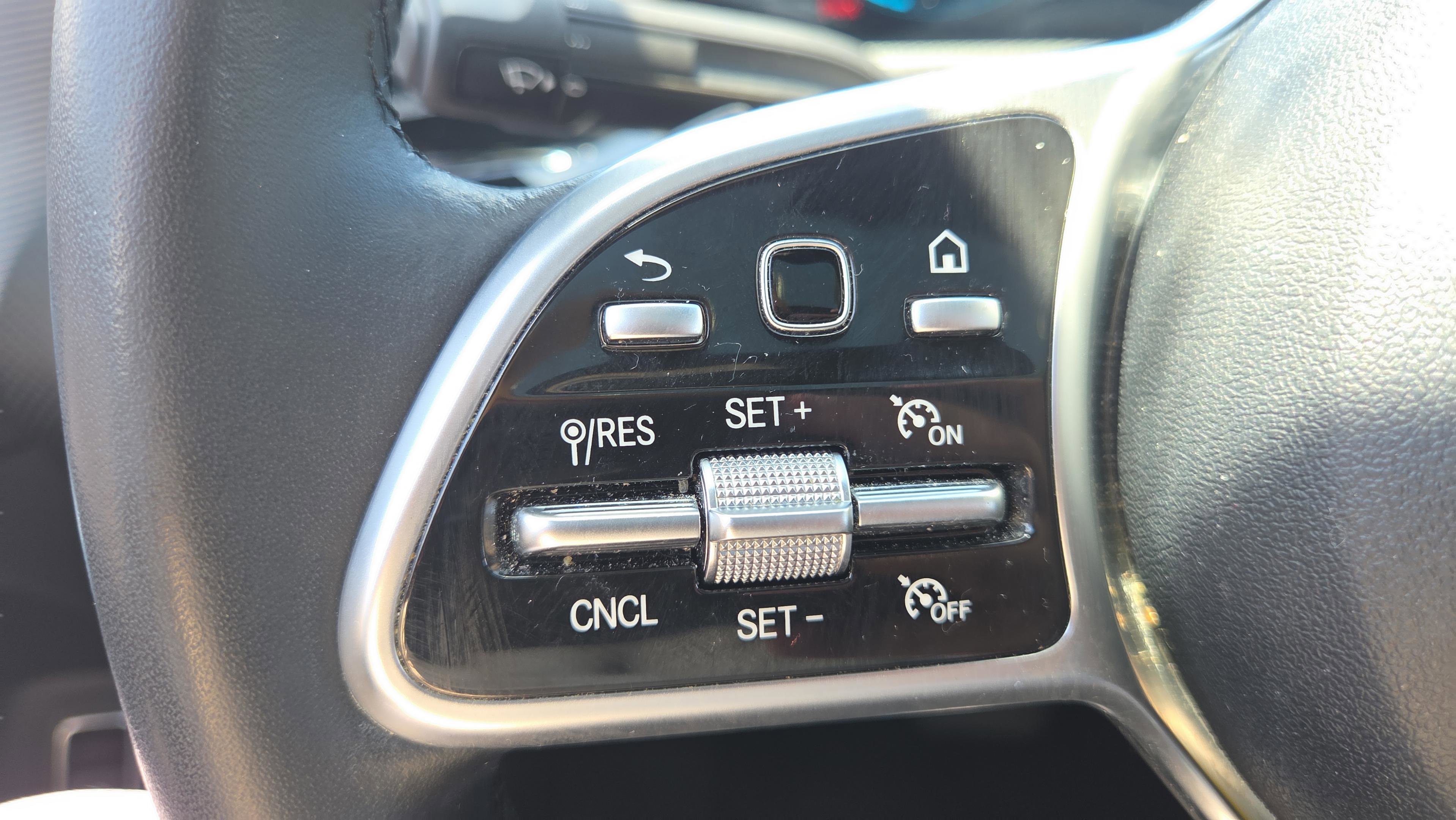 Used 2021 Mercedes-Benz CLA 250 image 23