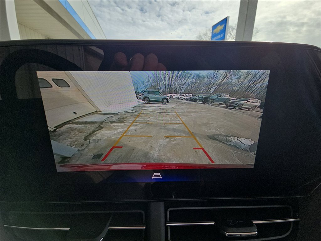 New 2025 Chevrolet Trax LT w/ LT Convenience Package image 14