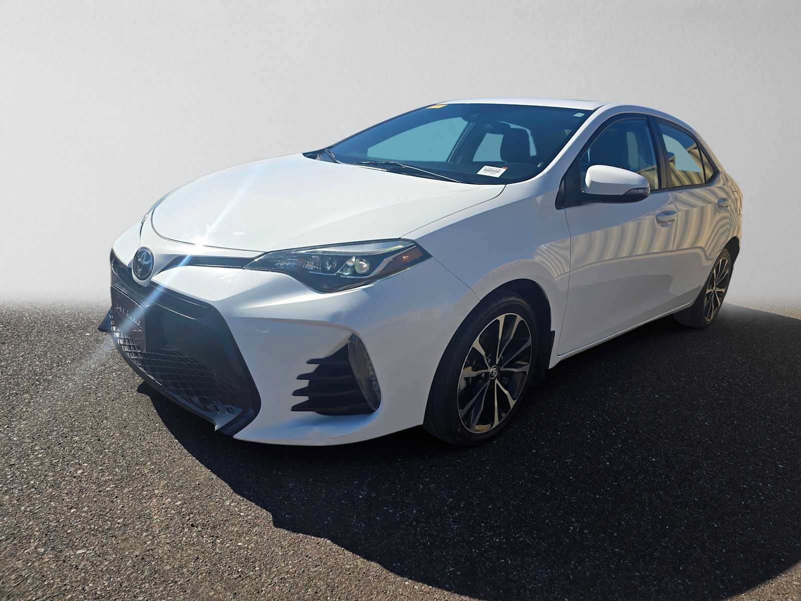 Used 2019 Toyota Corolla XSE FWD image 7