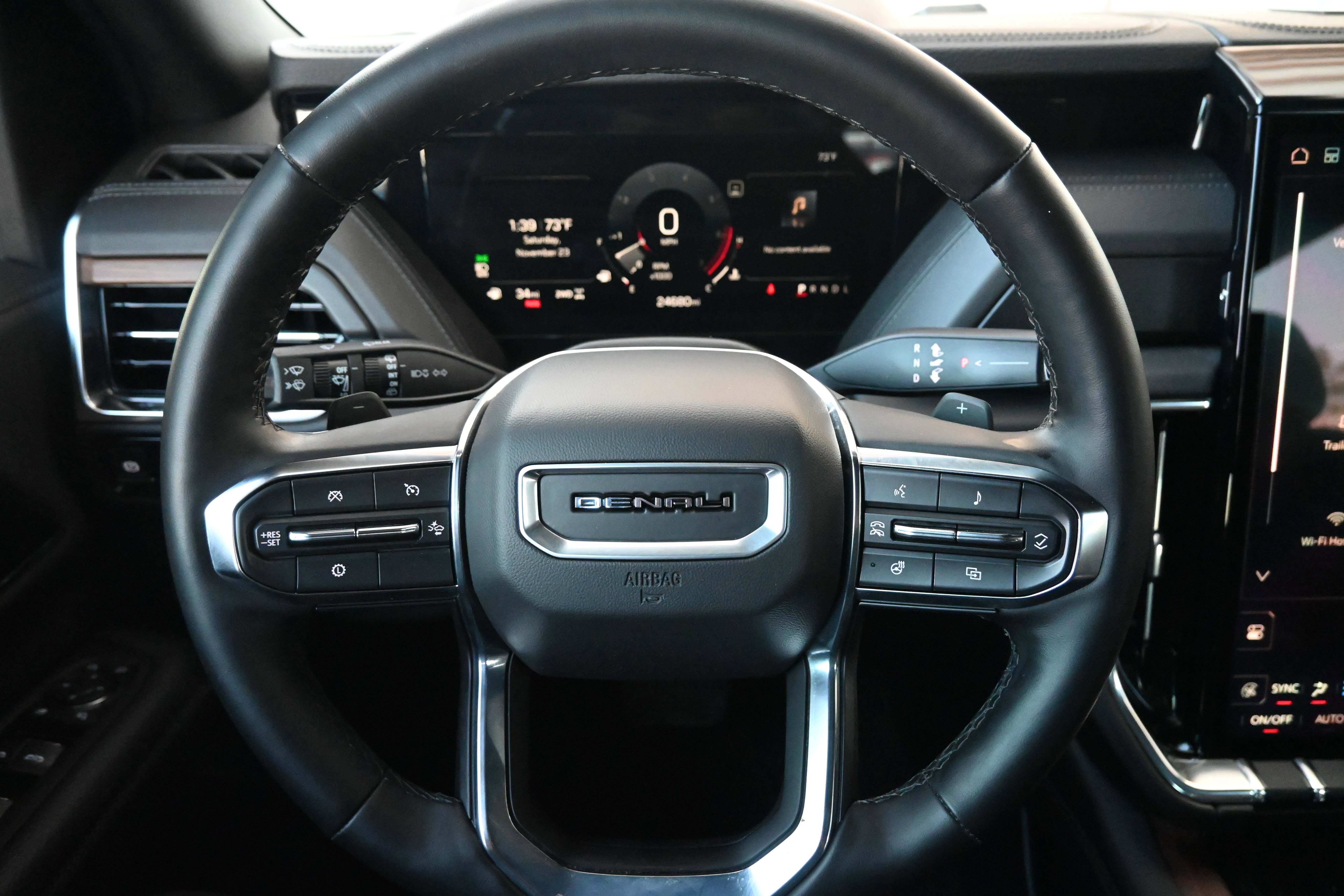 Used 2025 GMC Yukon Denali image 19