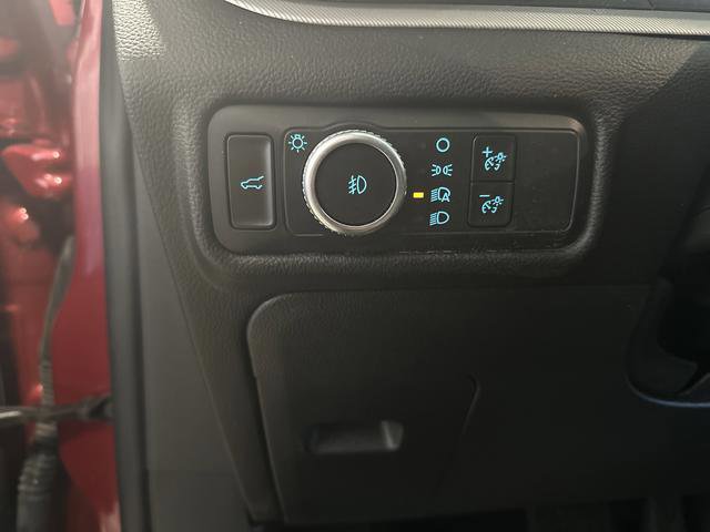 Used 2022 Ford Explorer XLT w/ Equipment Group 202A image 24