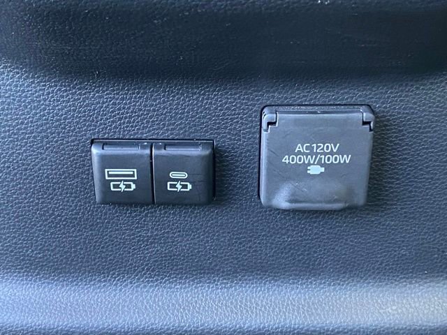 Used 2023 Toyota Tundra Limited w/ Power Package AWD/4WD image 23