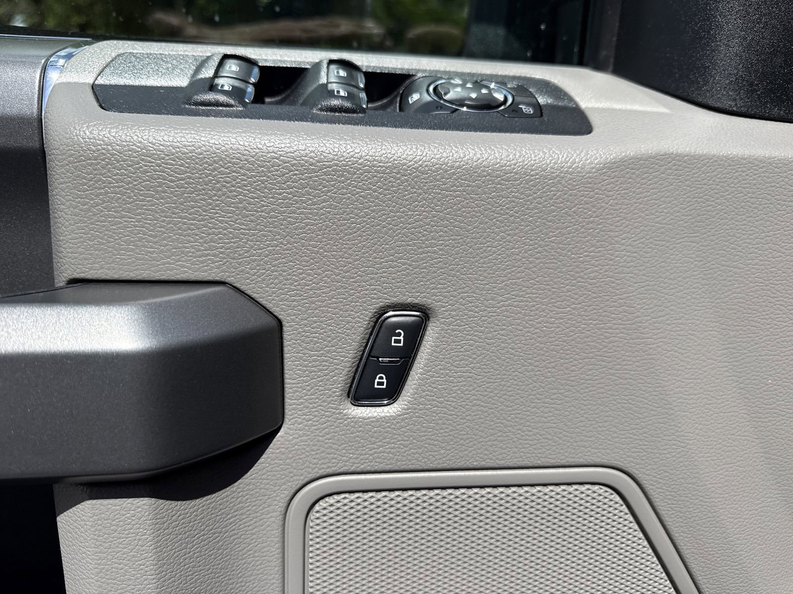 Used 2019 Ford F150 XLT w/ XTR Package AWD/4WD image 15