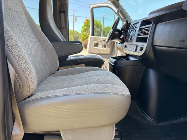 Used 2024 Chevrolet Express 3500 LT w/ LT Preferred Equipment Group RWD image 23