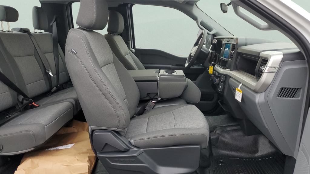 New 2026 Ford F550 4x4 SuperCab Super Duty w/ Snow Plow Prep Package image 15