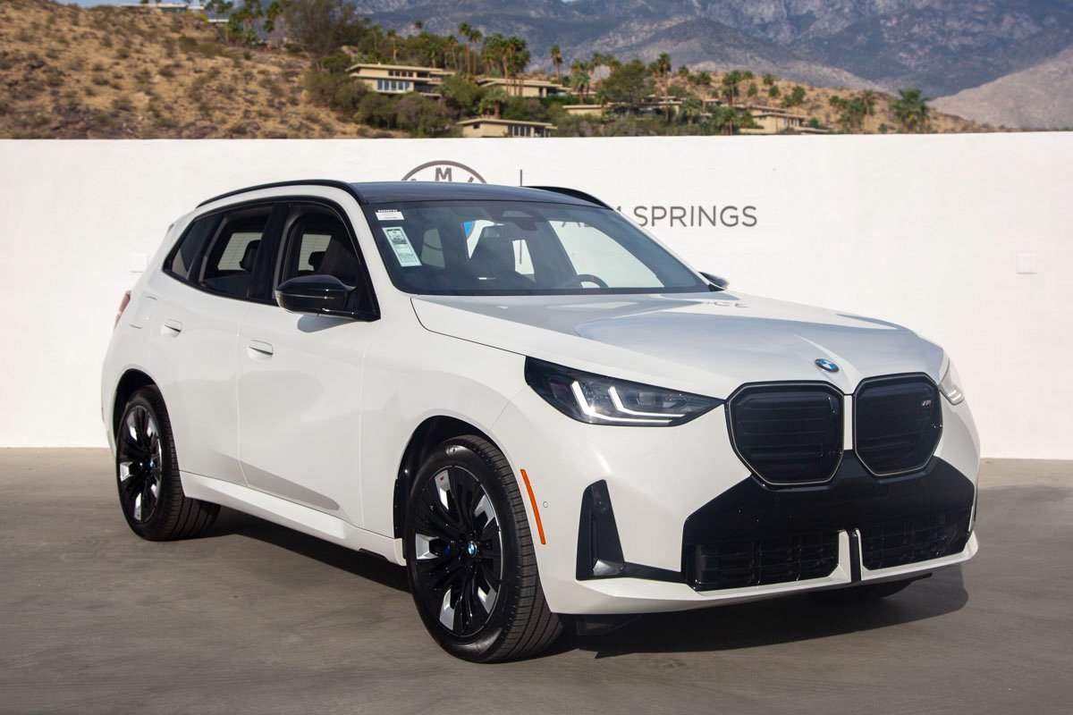 Used 2025 BMW X3 M50 w/ Premium Package image 8