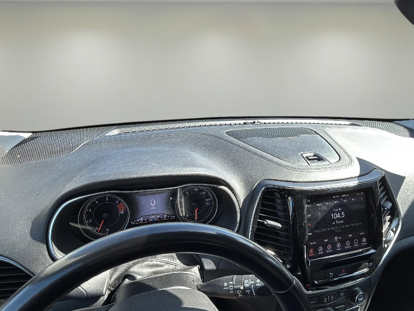 Used 2020 Jeep Cherokee Limited image 6