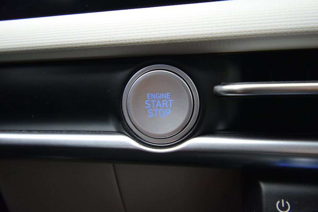 Used 2025 Hyundai Tucson SE image 31