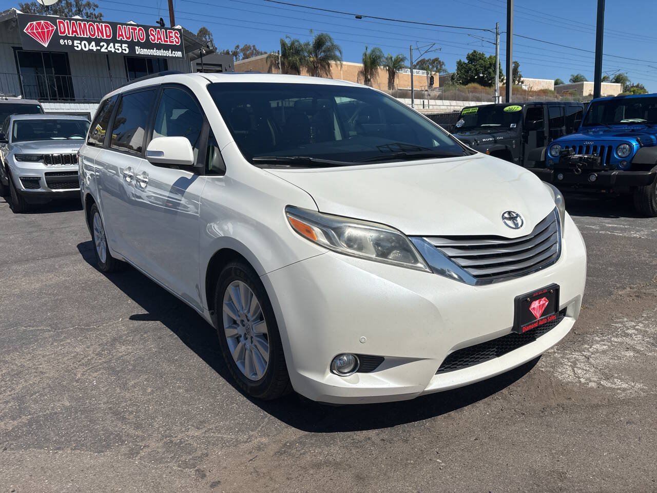 Used 2017 Toyota Sienna Limited FWD image 5