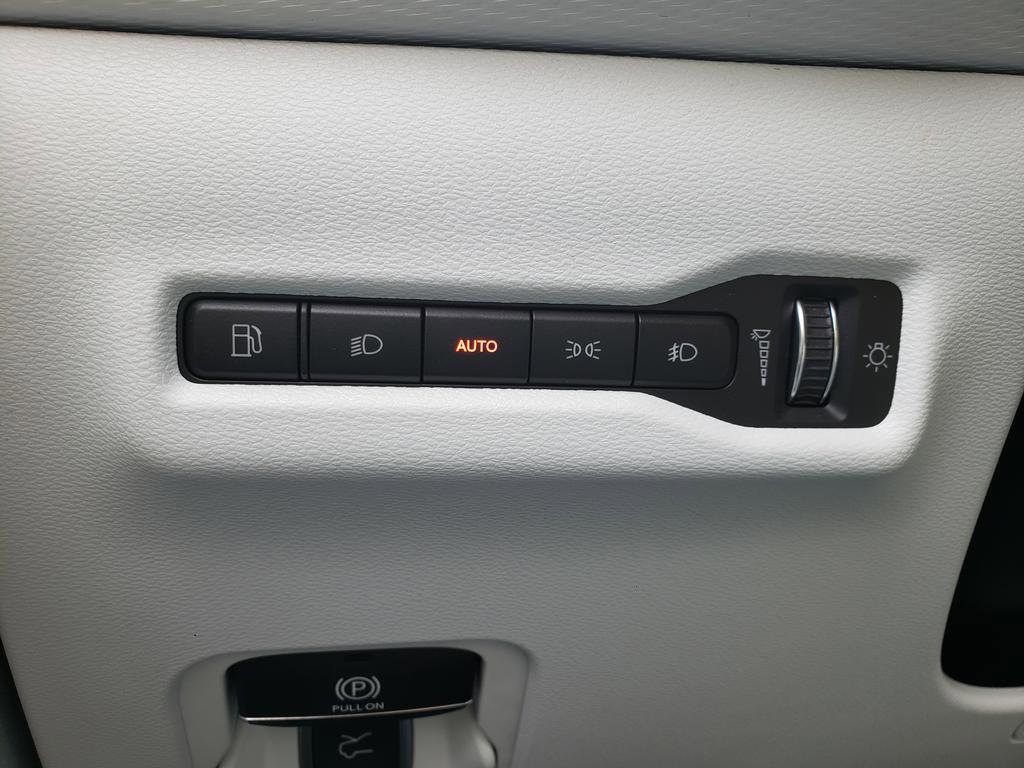 New 2026 Jeep Cherokee Overland w/ Trailer Tow Group image 22