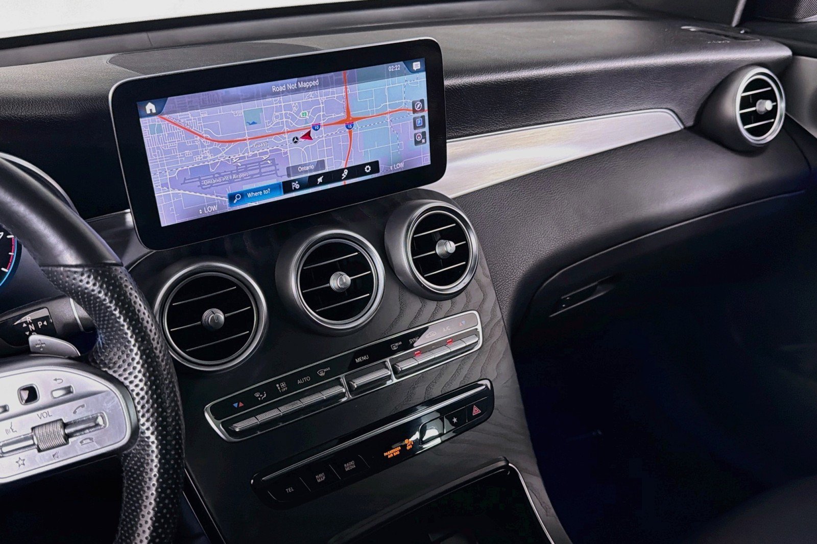 Used 2022 Mercedes-Benz GLC 300 image 20
