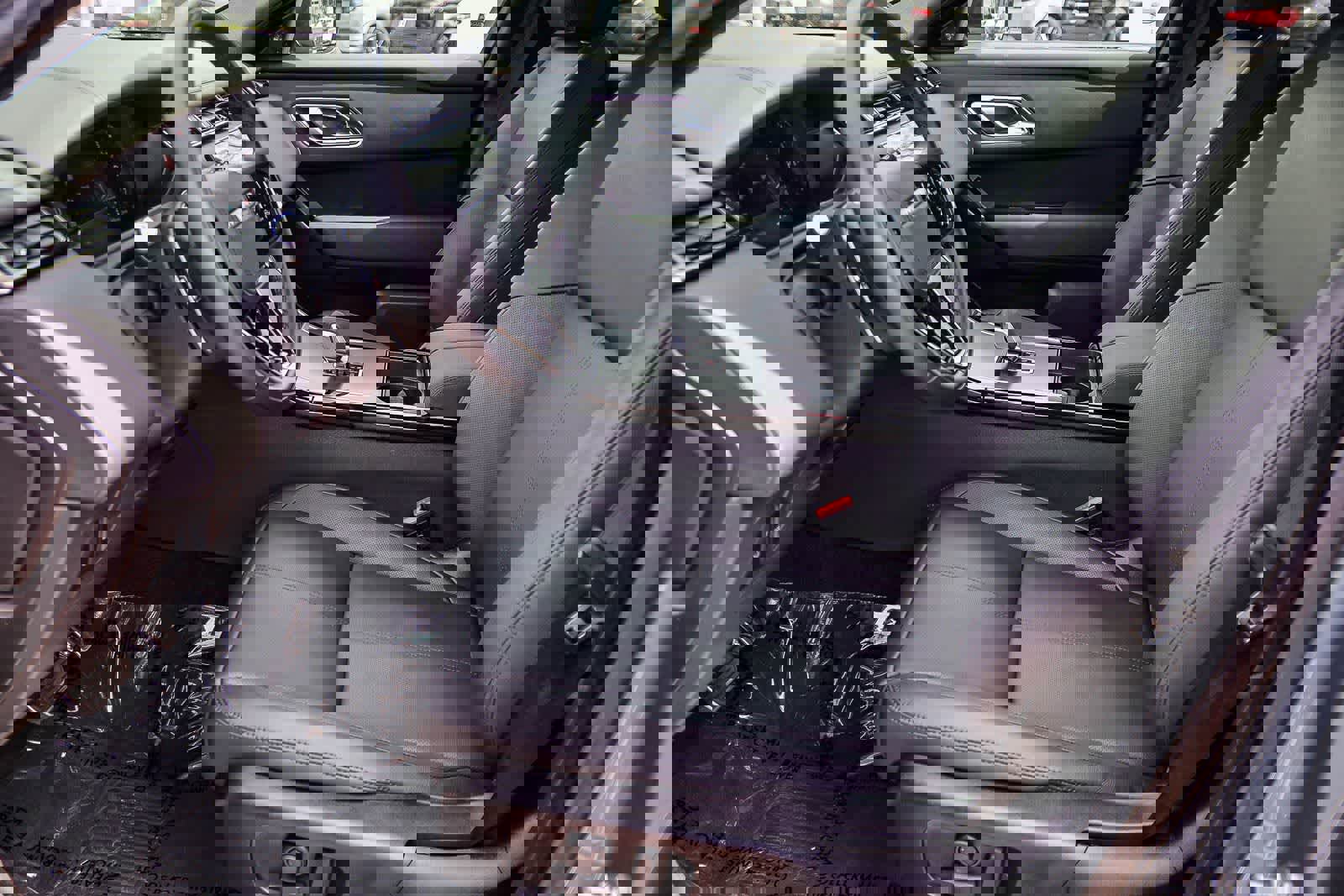 Used 2026 Land Rover Range Rover Velar Dynamic SE image 14