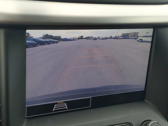 Used 2021 GMC Acadia SLE w/ Driver Convenience Package FWD image 28