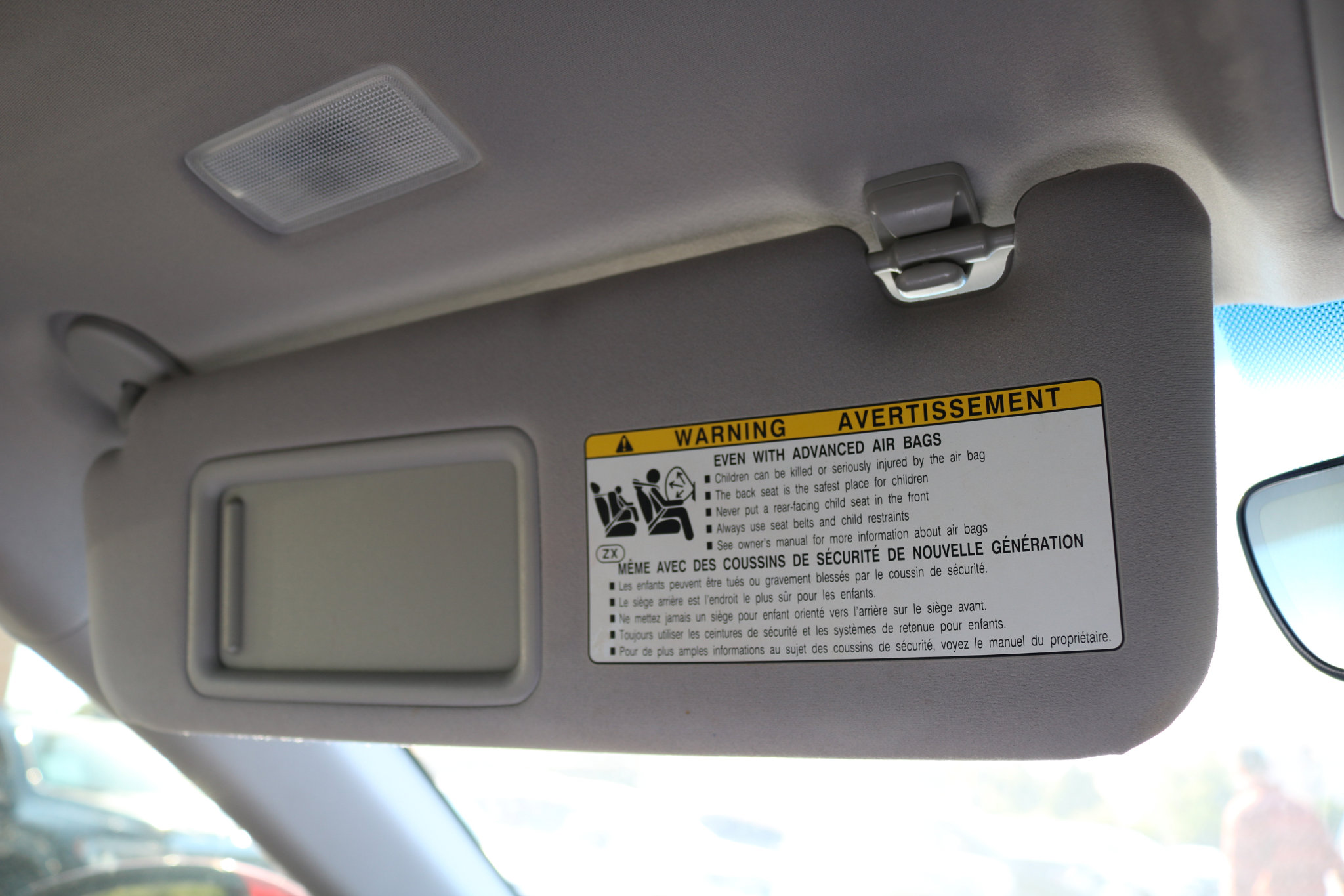 Used 2016 Lexus ES 350 w/ Luxury Package w/Wood Trim image 32