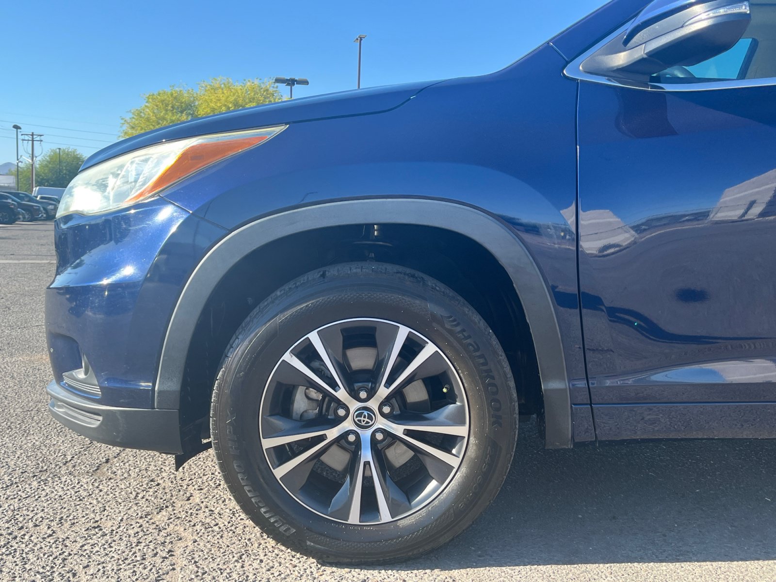 Used 2016 Toyota Highlander XLE FWD image 11
