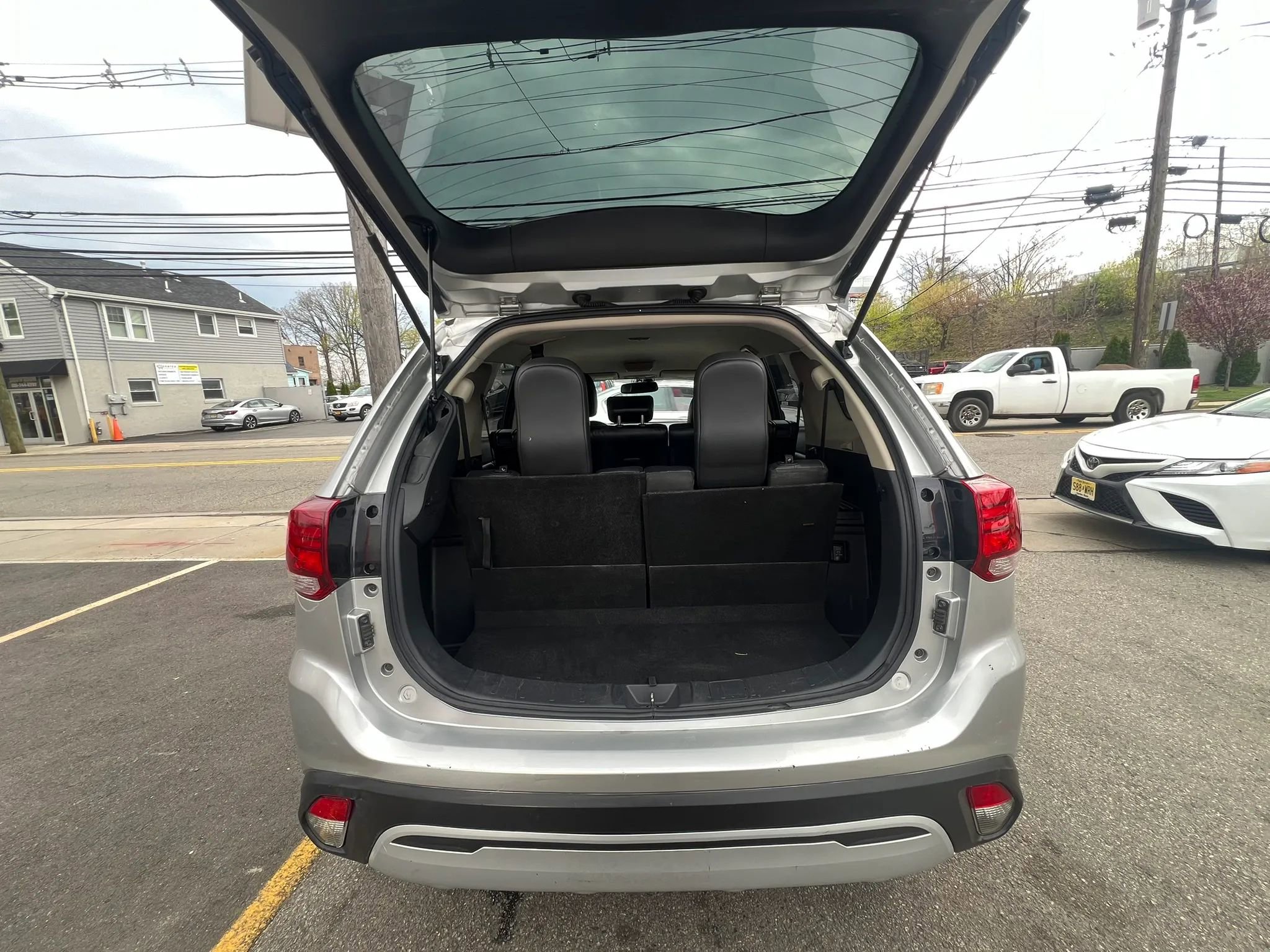 Used 2019 Mitsubishi Outlander SEL image 9