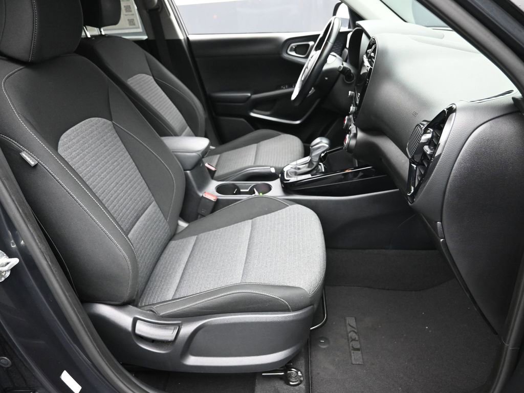 Used 2020 Kia Soul EX image 7