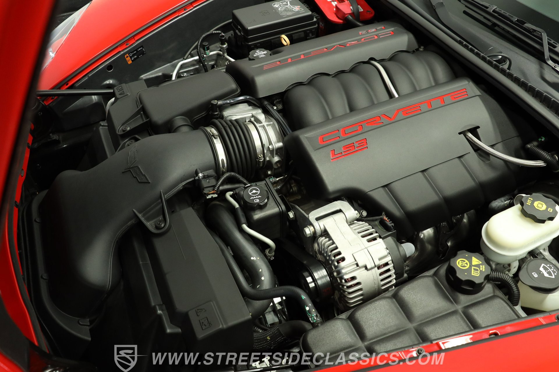 Used 2013 Chevrolet Corvette Grand Sport w/ 2LT Preferred Equipment Group RWD image 3