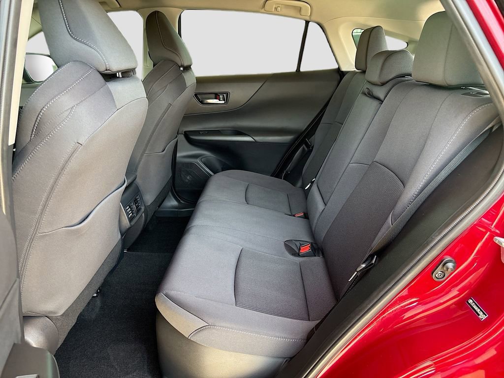 Used 2021 Toyota Venza LE w/ Carpet Mat Package (TMS) AWD/4WD image 20