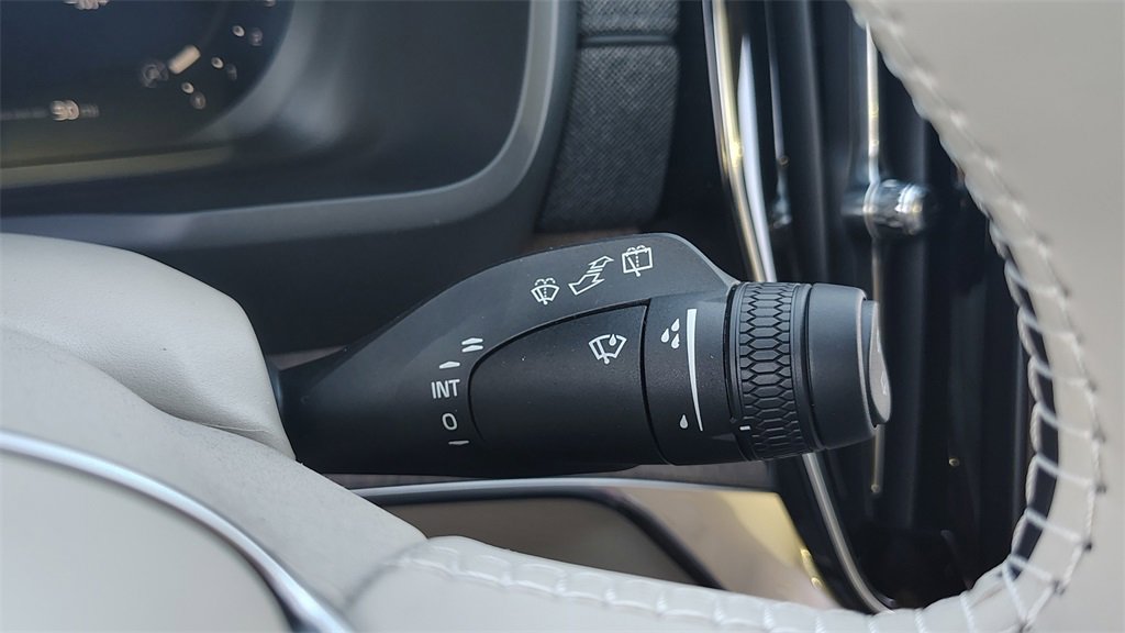 New 2026 Volvo XC90 B6 Ultra image 18