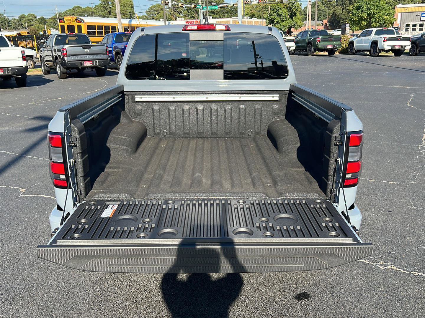 New 2026 Nissan Frontier PRO-4X w/ Pro-4x Convenience Package image 12