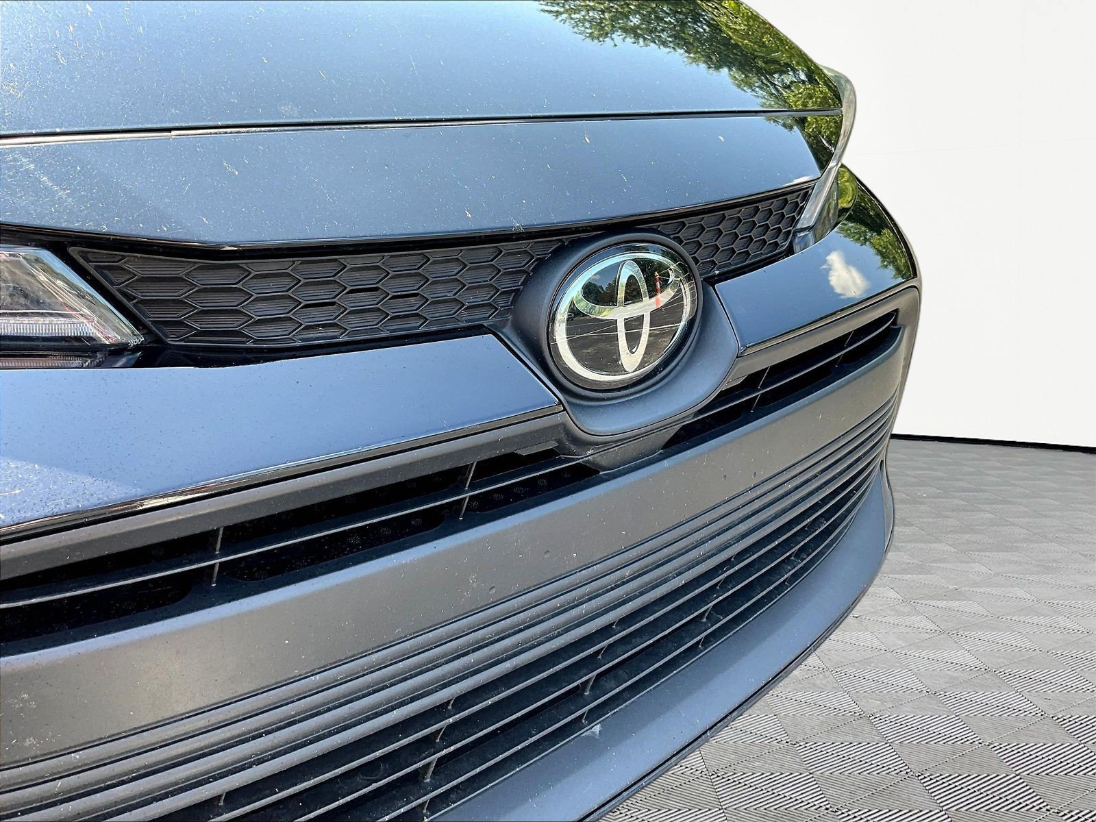 Used 2024 Toyota Corolla LE FWD image 33