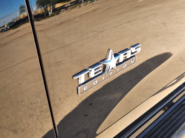 Used 2024 Chevrolet Silverado 1500 LT w/ Protection Package RWD image 7