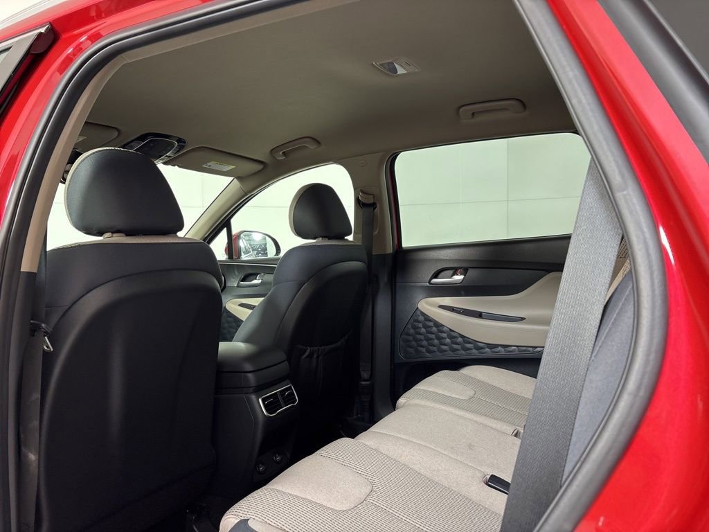 Used 2023 Hyundai Santa Fe SEL w/ Cargo Package image 17