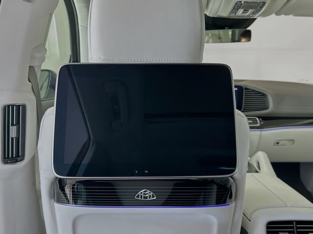 New 2026 Mercedes-Benz Maybach GLS 600 4MATIC image 26
