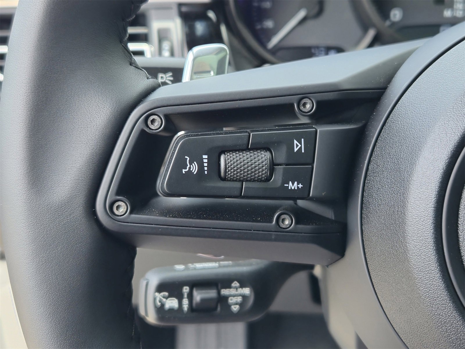 New 2025 Porsche Macan image 23